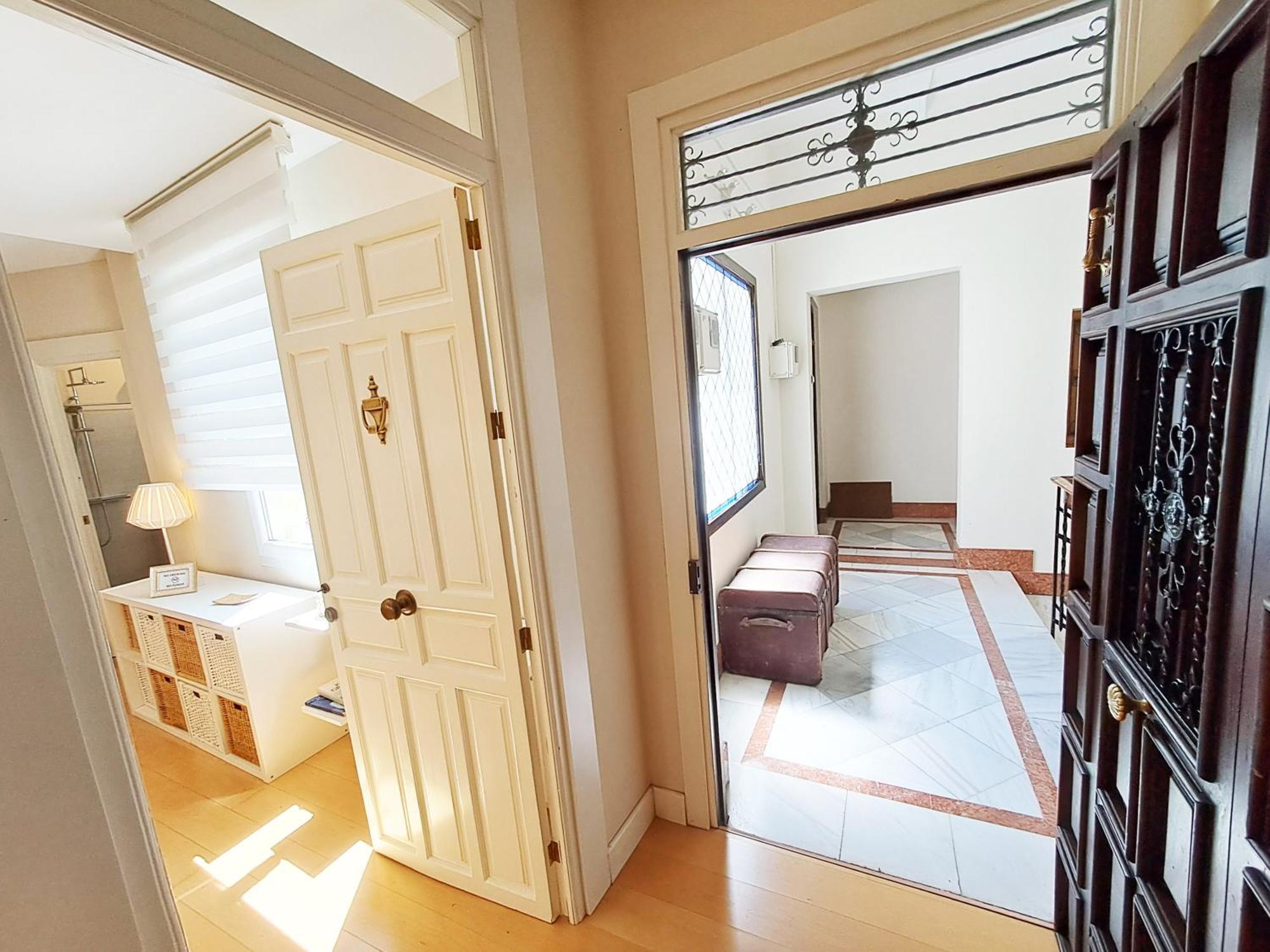 Apartasuite Centro Historico Atico Tranquilo Y Luminoso En El Corazon De Granada Exteriör bild